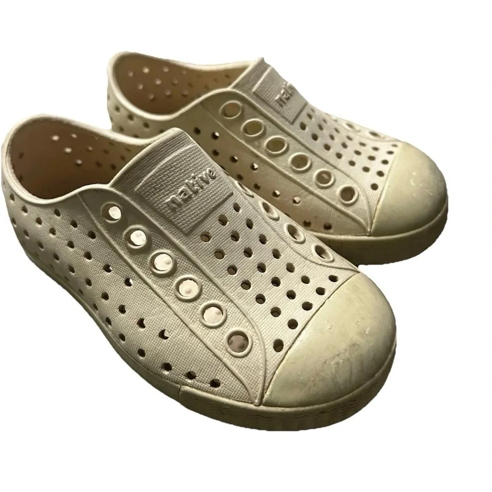 Native Jefferson Light Pink Slip On Shoes Water Summer Size 6 Toddler